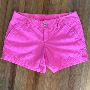 Lilly Pulitzer bright pink Callahan shorts/waffle texture size 6